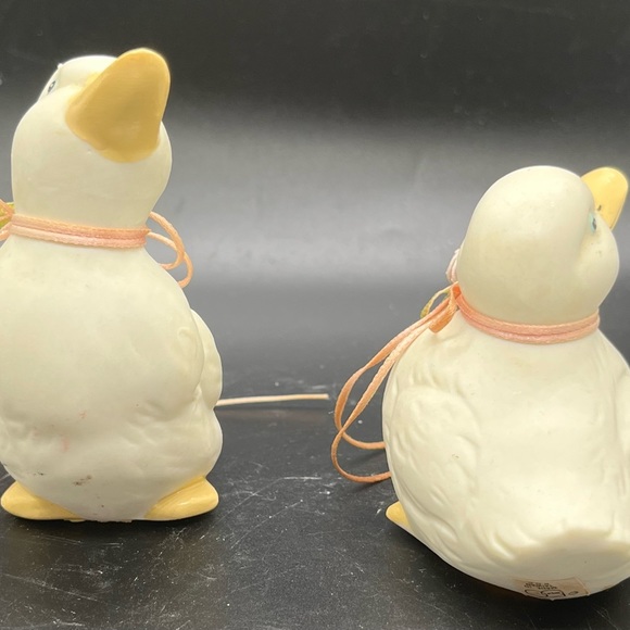 Vintage DEPT56  Duckling With A Pink Ribbon  Figurine - Porcelain   Retired Set - Picture 9 of 13